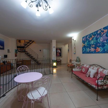 Bed and Breakfast Adua Art Кастріньяно-дель-Капо Екстер'єр фото