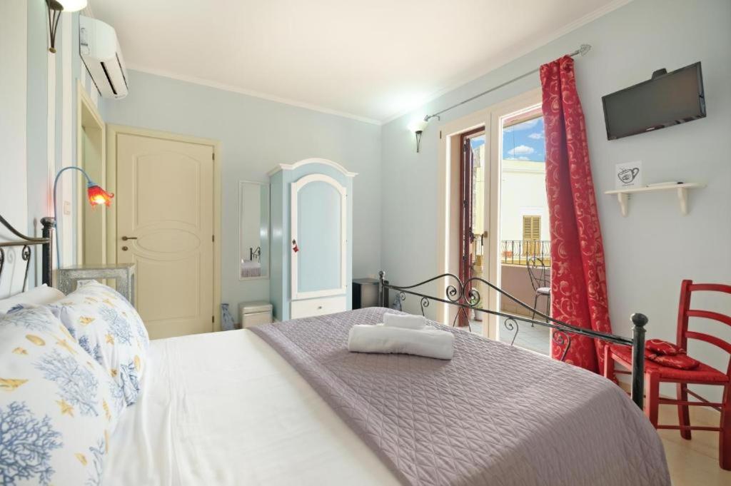 Bed and Breakfast Adua Art Кастріньяно-дель-Капо Екстер'єр фото